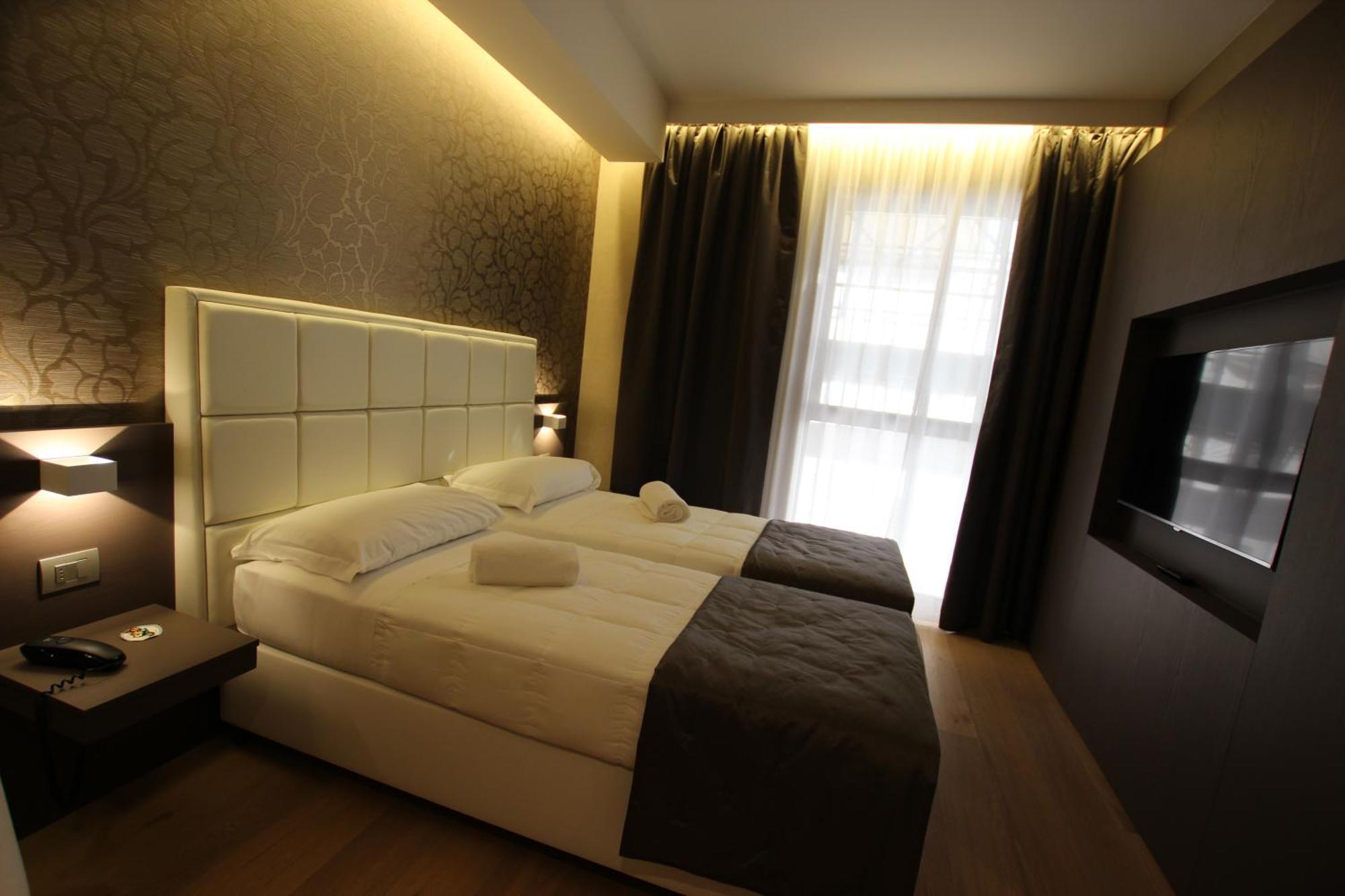 Mokinba Hotels Baviera Milão Quarto foto