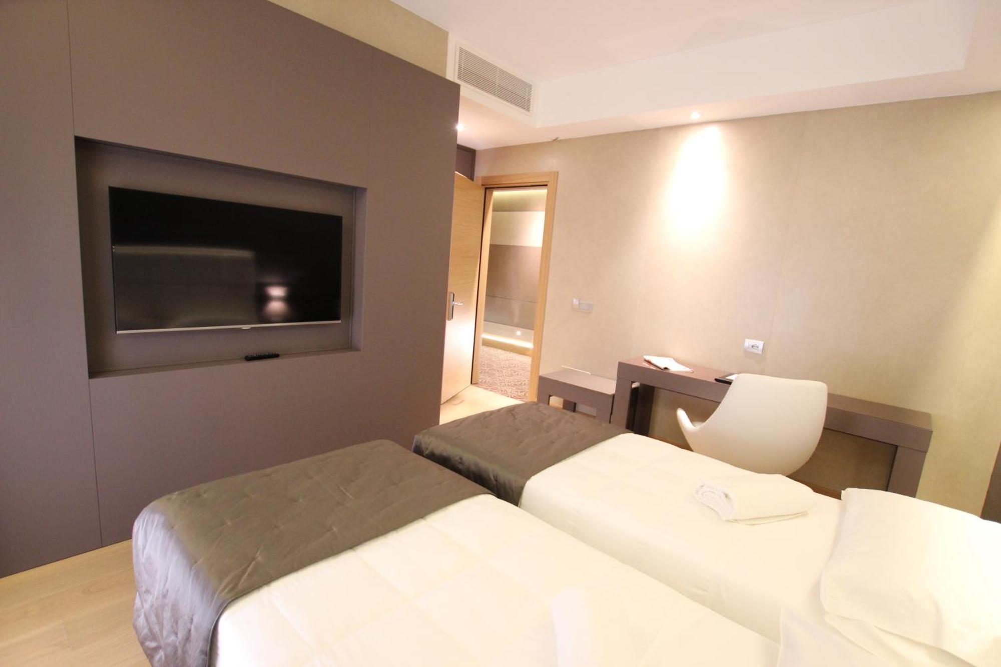 Mokinba Hotels Baviera Milão Quarto foto